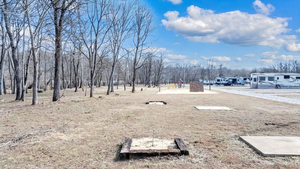 More Photos Of 319 T B Stanley Hwy, Bassett Trailer Camper Park For Sale