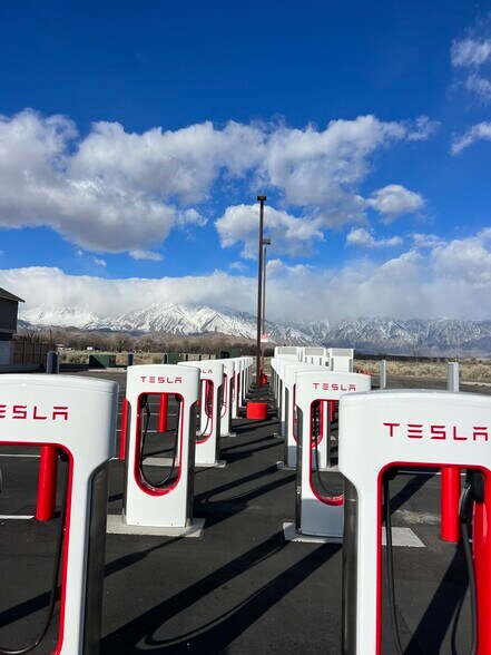 More Photos Of U.S. Highway 395, Bishop Unknown For Lease