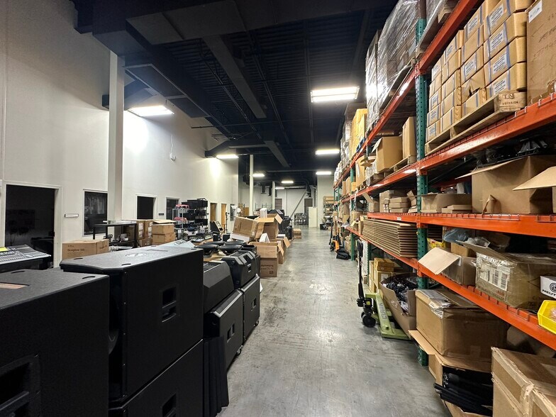 More Photos Of 18011 Grand Bay Ct, Baton Rouge Office For Lease