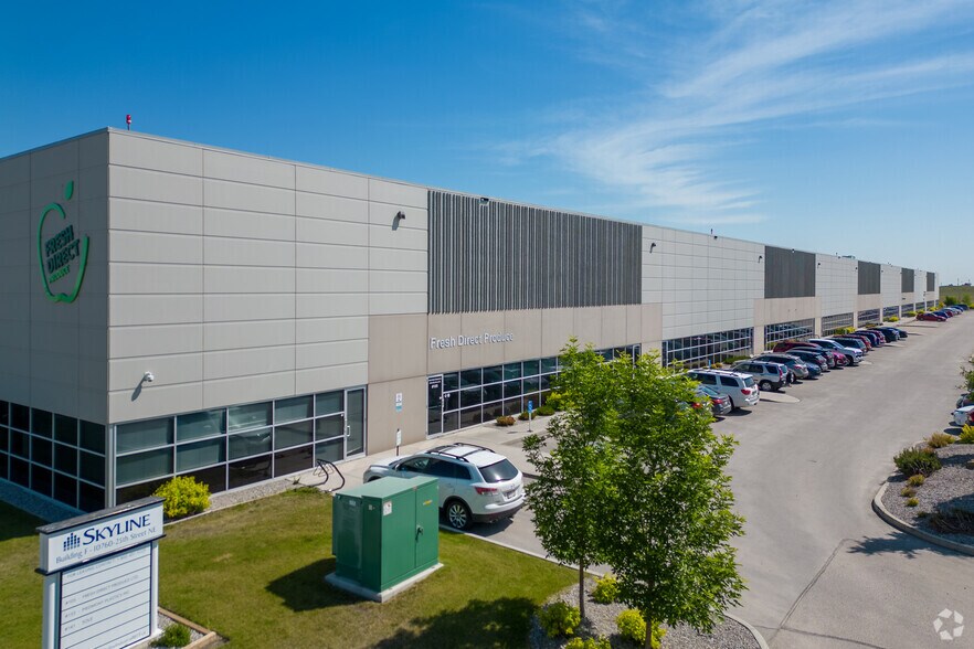 More Photos Of 10760 25th St NE, Calgary Warehouse For Lease