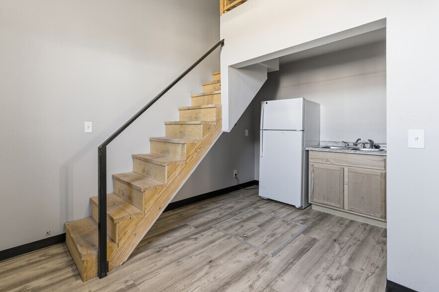 More Photos Of 242 S Mulberry St, Fruita Specialty For Lease