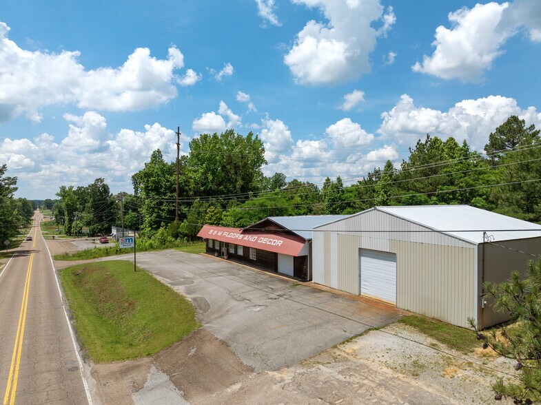 More Photos Of 364 W Main St, Decaturville Flex For Sale