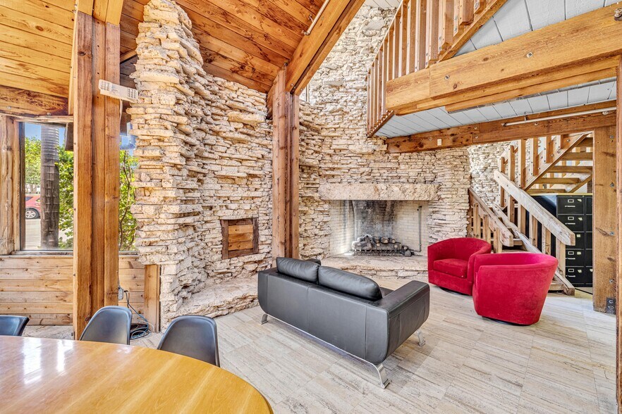 More Photos Of 3045 N Federal Hwy, Fort Lauderdale Loft Creative Space For Sale