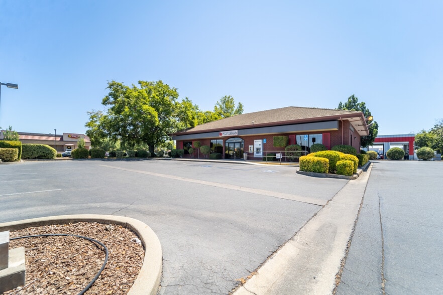 More Photos Of 998 Tharp Rd, Yuba City Bank For Lease
