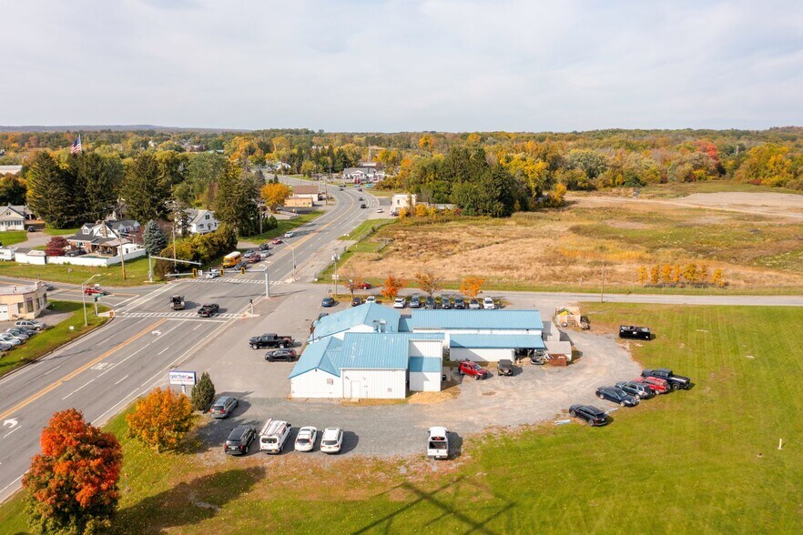 Primary Photo Of 22 Freemans Bridge Rd, Schenectady Auto Repair For Sale