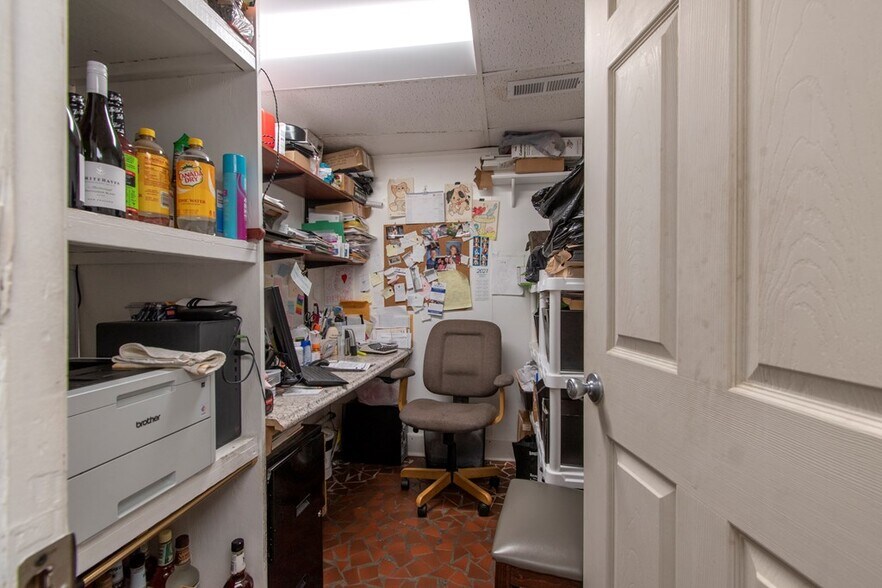 More Photos Of 269 Valley River Ave, Murphy General Retail For Sale