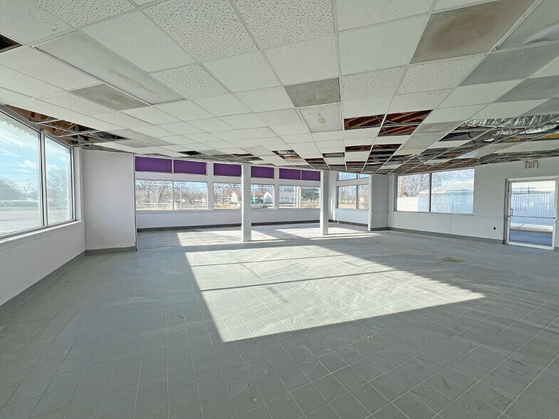 More Photos Of 1411 Camp Jackson Rd, East Saint Louis Fast Food For Sale