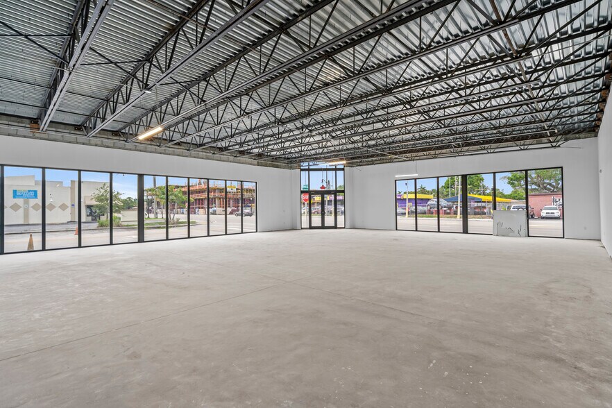 More Photos Of 2215 N Federal Hwy, Hollywood Restaurant For Sale