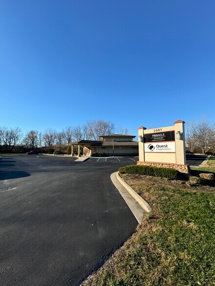 More Photos Of 1601 Lafayette Rd, Crawfordsville Office For Lease