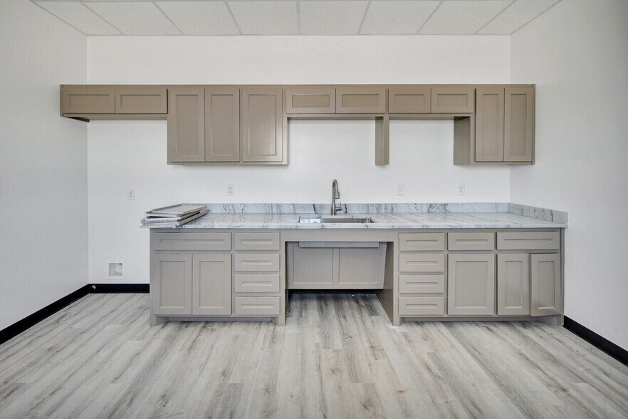 More Photos Of 5801 CR-135, Midland Warehouse For Lease