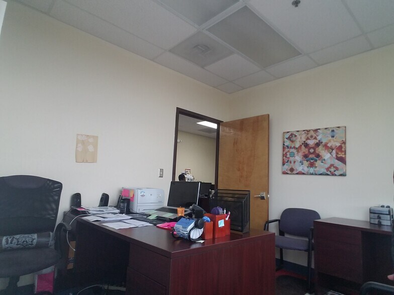 More Photos Of 8860 Columbia 100 Pkwy, Columbia Medical For Sale