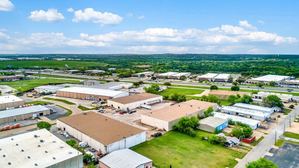 More Photos Of 2355 Pecan Ct, Haltom City Unknown For Lease