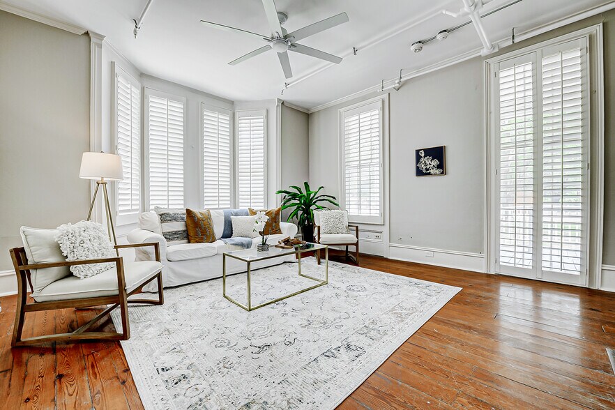 More Photos Of 902 Richmond Pky, Richmond Office Residential For Sale