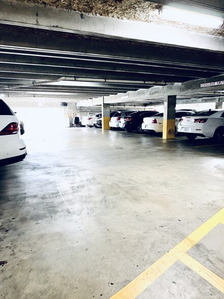 More Photos Of 8370 W Flagler St, Miami Medical For Sale