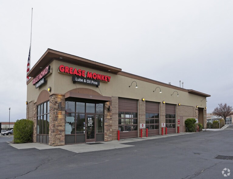 More Photos Of 985 W State Rd, Pleasant Grove Unknown For Lease