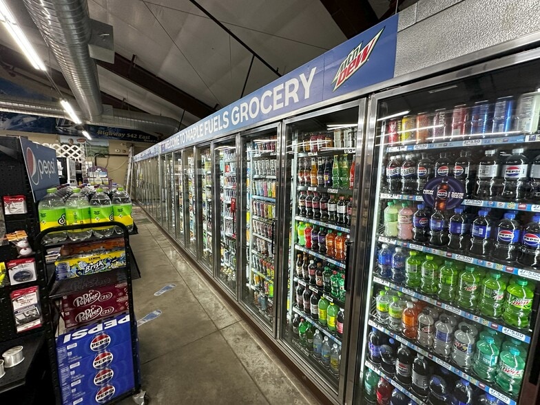 More Photos Of 7797 Silver Lake Rd, Maple Falls Service Station For Sale