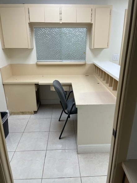 More Photos Of 4440 Sheridan St, Hollywood Medical For Lease