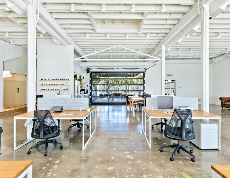 More Photos Of 12101 Venice Blvd, Los Angeles Loft Creative Space For Lease