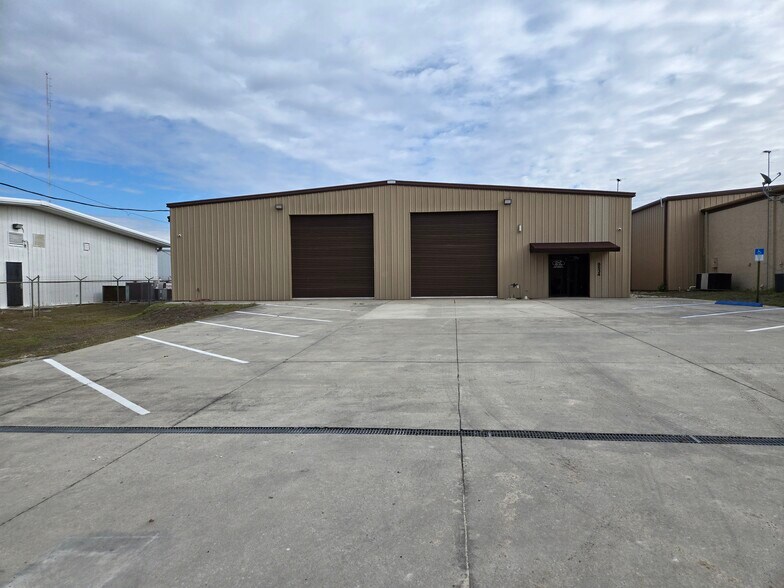 More Photos Of 8535 Rees St, Port Richey Service Station For Sale