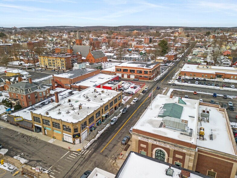 More Photos Of 98 Suffolk St, Holyoke Storefront Retail Office For Lease