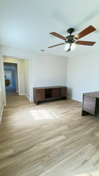 More Photos Of 216 S FM 1660, Hutto Daycare Center For Lease