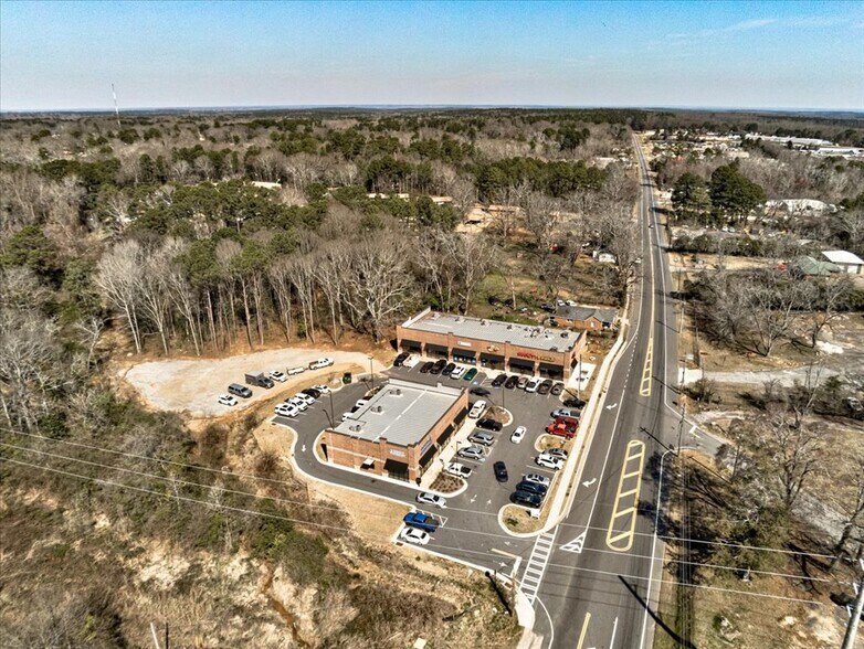 More Photos Of 438 Cabiness Road, Forsyth Storefront Retail Office For Sale