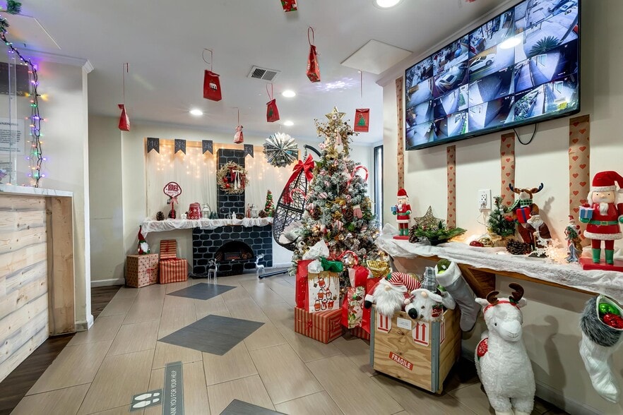 More Photos Of 1717 S Vermont Ave, Los Angeles Hotel For Sale