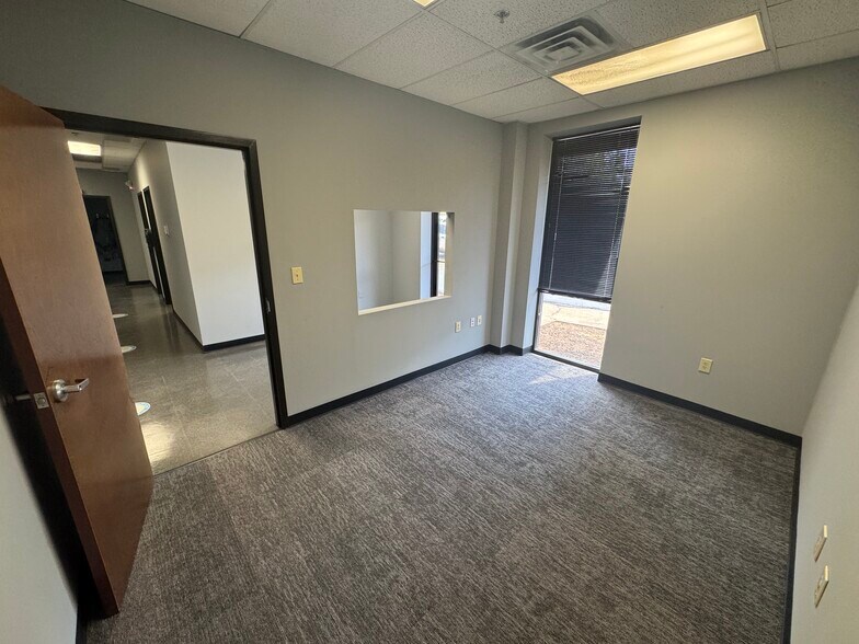 More Photos Of 211 DeKalb Industrial Way, Decatur Light Manufacturing For Lease