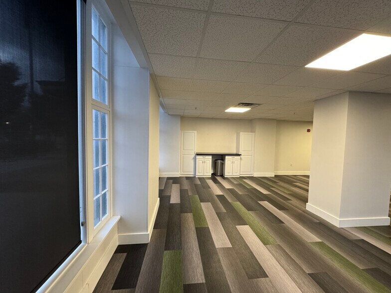 More Photos Of 237 N Michigan St, South Bend Apartments For Lease