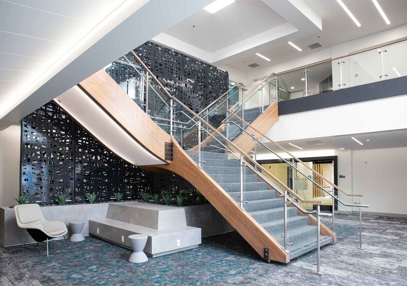 More Photos Of 100 Howe Ave, Sacramento Office For Lease