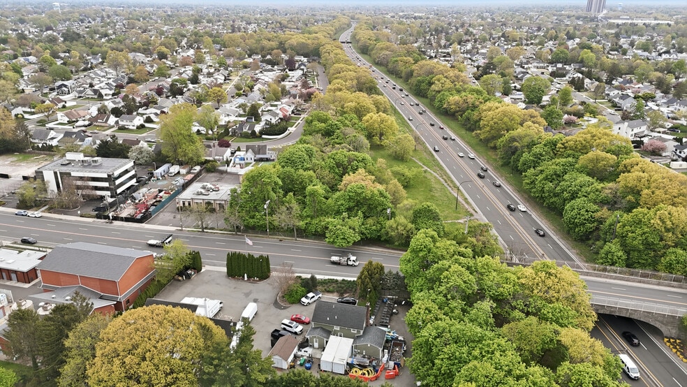 More Photos Of 123 Stewart Ave, Hicksville Medical For Sale