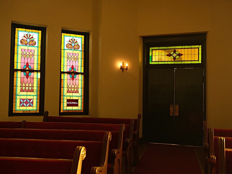 More Photos Of 112 E 2nd St, Norborne Religious Facility For Sale