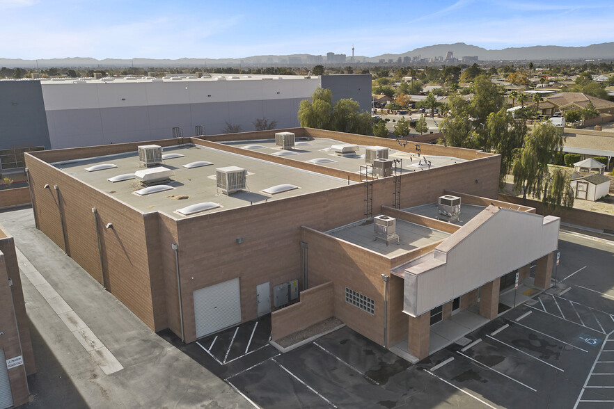 More Photos Of 2781 N Lamb Blvd, Las Vegas Distribution For Lease