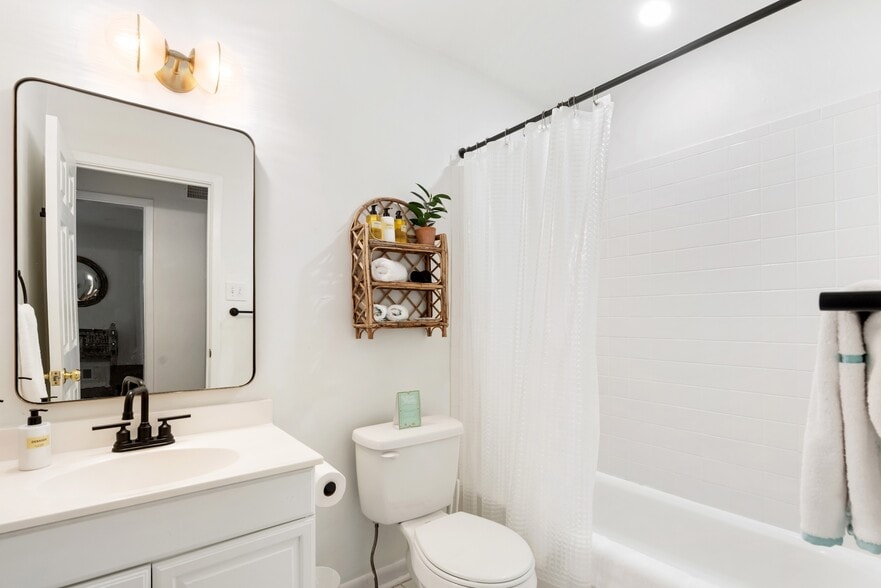More Photos Of 1393 Markan Dr NE, Atlanta Multifamily For Sale