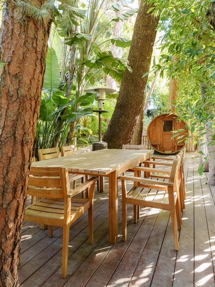 More Photos Of 1908 Hillcrest Rd, Los Angeles Apartments For Sale