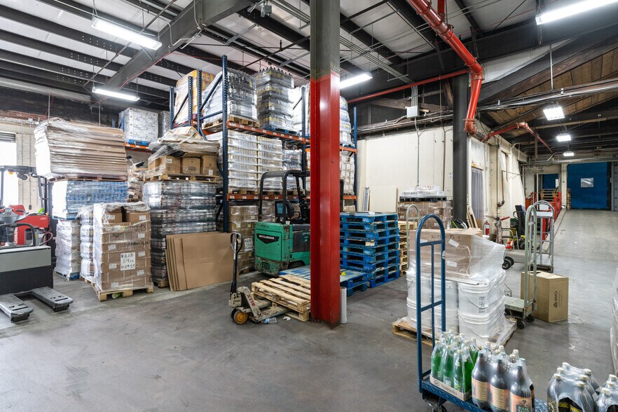 More Photos Of 175 Lake Ave, Staten Island Warehouse For Sale