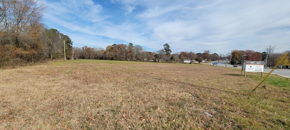 More Photos Of 8203 E Brainerd Rd, Chattanooga Land For Sale