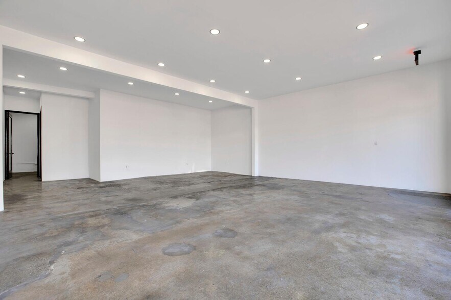 More Photos Of 1600 S Main St, Los Angeles Storefront For Sale