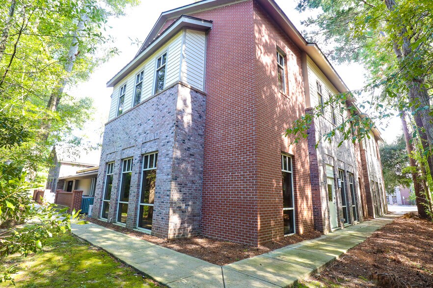 More Photos Of 901 Old Trolley Rd, Summerville Medical For Lease