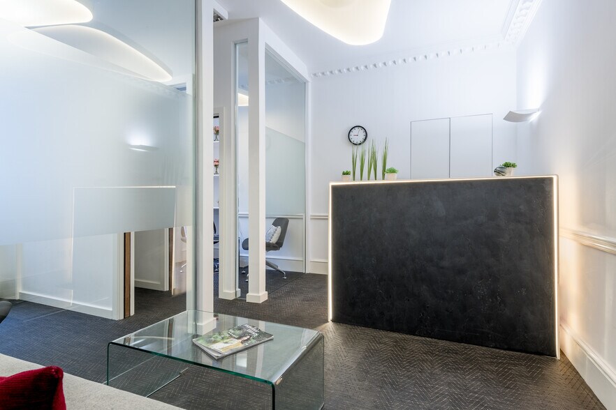 More Photos Of 128 Wigmore St, London Office For Sale