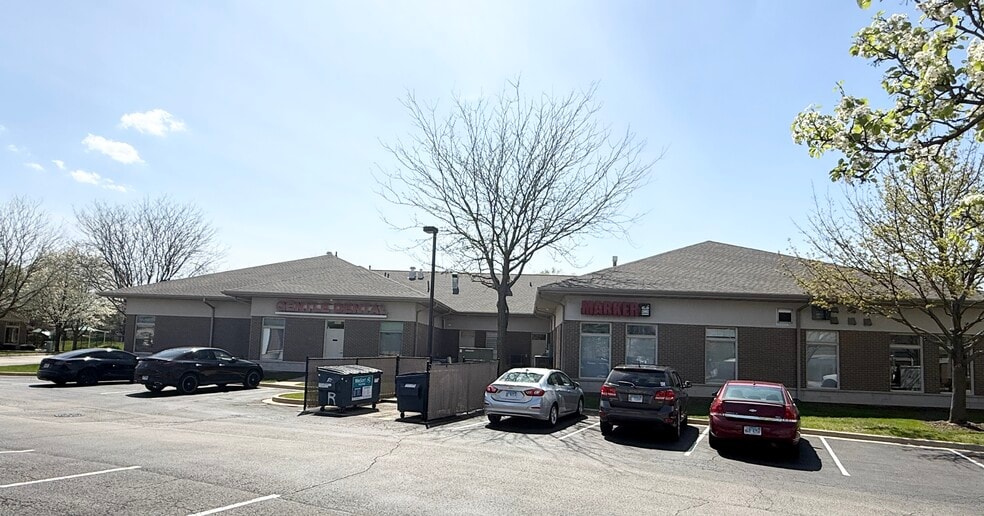 More Photos Of 608 E Veterans Pky, Yorkville Medical For Lease