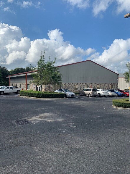 More Photos Of 535 Cooper Commerce Dr, Apopka Unknown For Lease