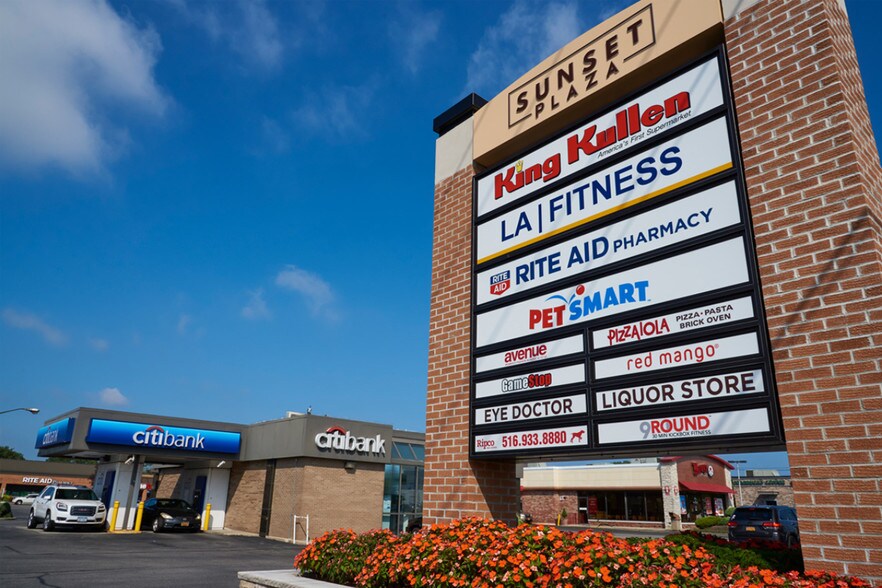 More Photos Of 1130-1238 Deer Park Ave, Babylon Unknown For Lease