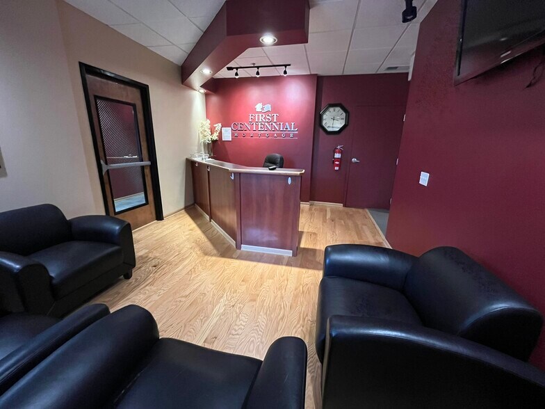 More Photos Of 1500 Eisenhower Ln, Lisle Office For Lease