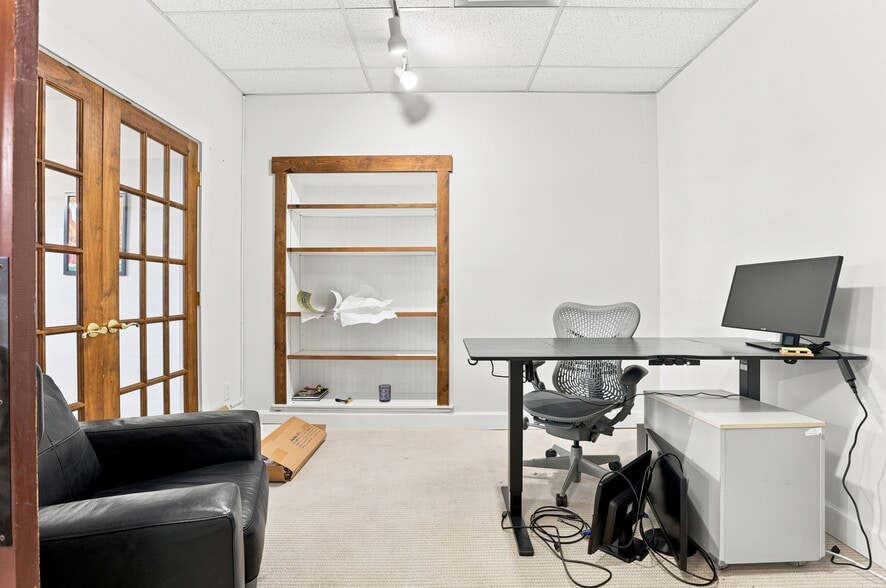 More Photos Of 300-306 Elati St, Denver Office For Sale