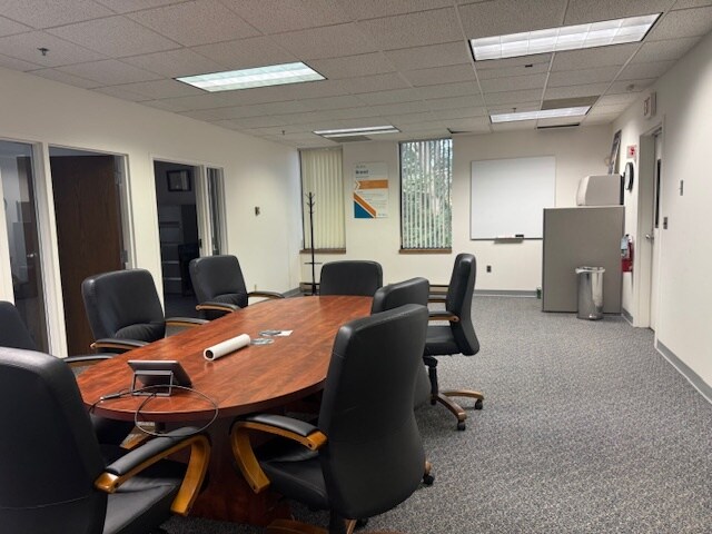 More Photos Of 140 Kennedy Dr, South Burlington Office For Lease