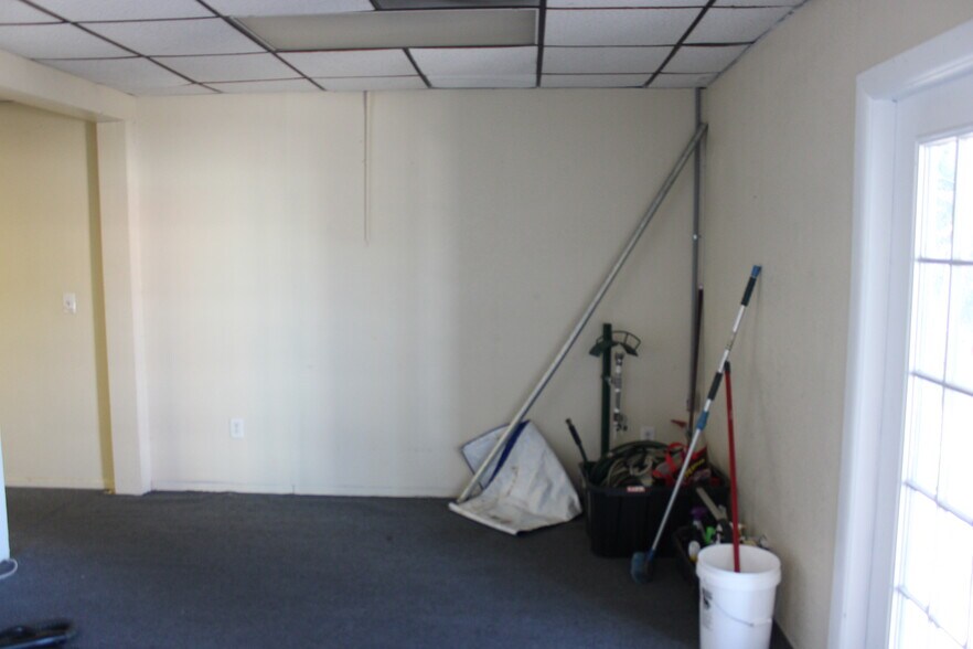 More Photos Of 1723 S Missouri Ave, Clearwater Unknown For Lease