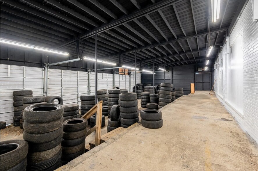 More Photos Of 111 N School St, Greensboro Warehouse For Sale