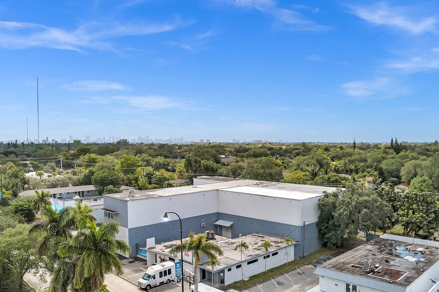 More Photos Of 6240-6244 Miramar Pky, Miramar Medical For Lease