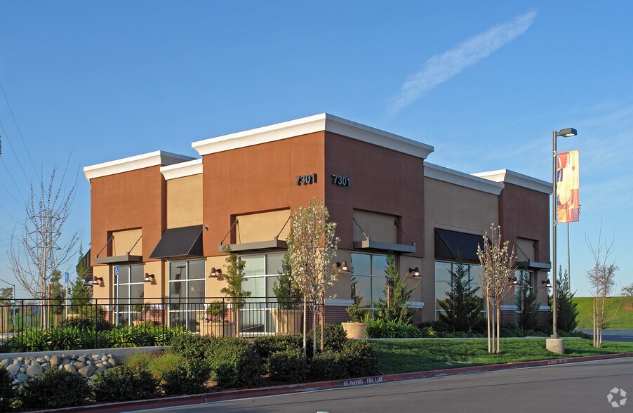 More Photos Of 7431 W Stockton Blvd, Sacramento Freestanding For Lease